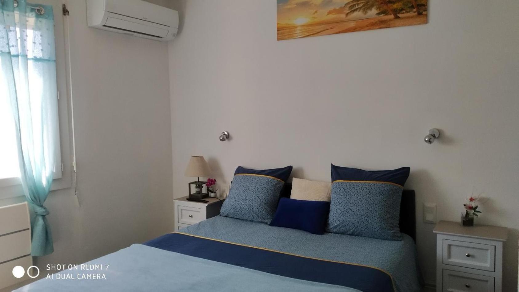 CHAMBRE SPACIEUSE CONFORTABLE,WIFI,Climatisée,près GARE TGV,parking,pt dejeuner Perpignano Esterno foto